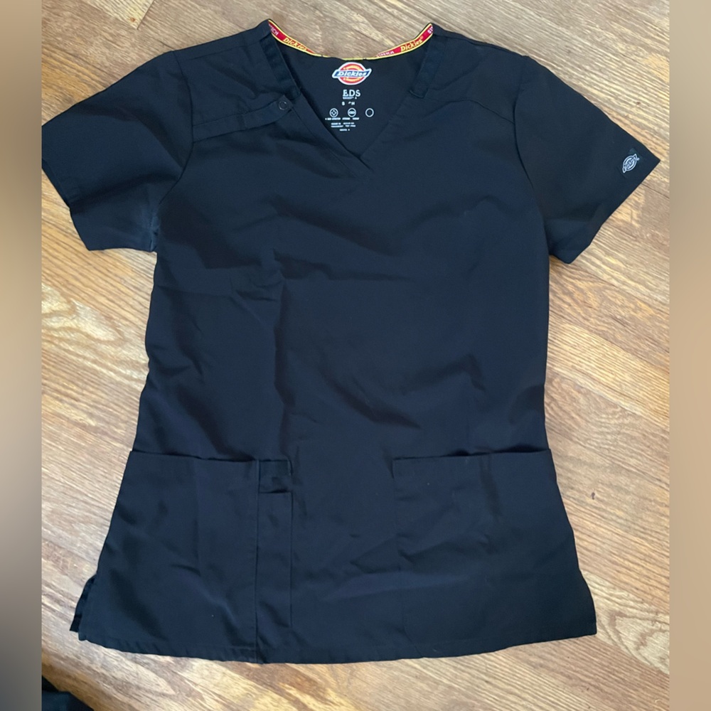 Black scrub top